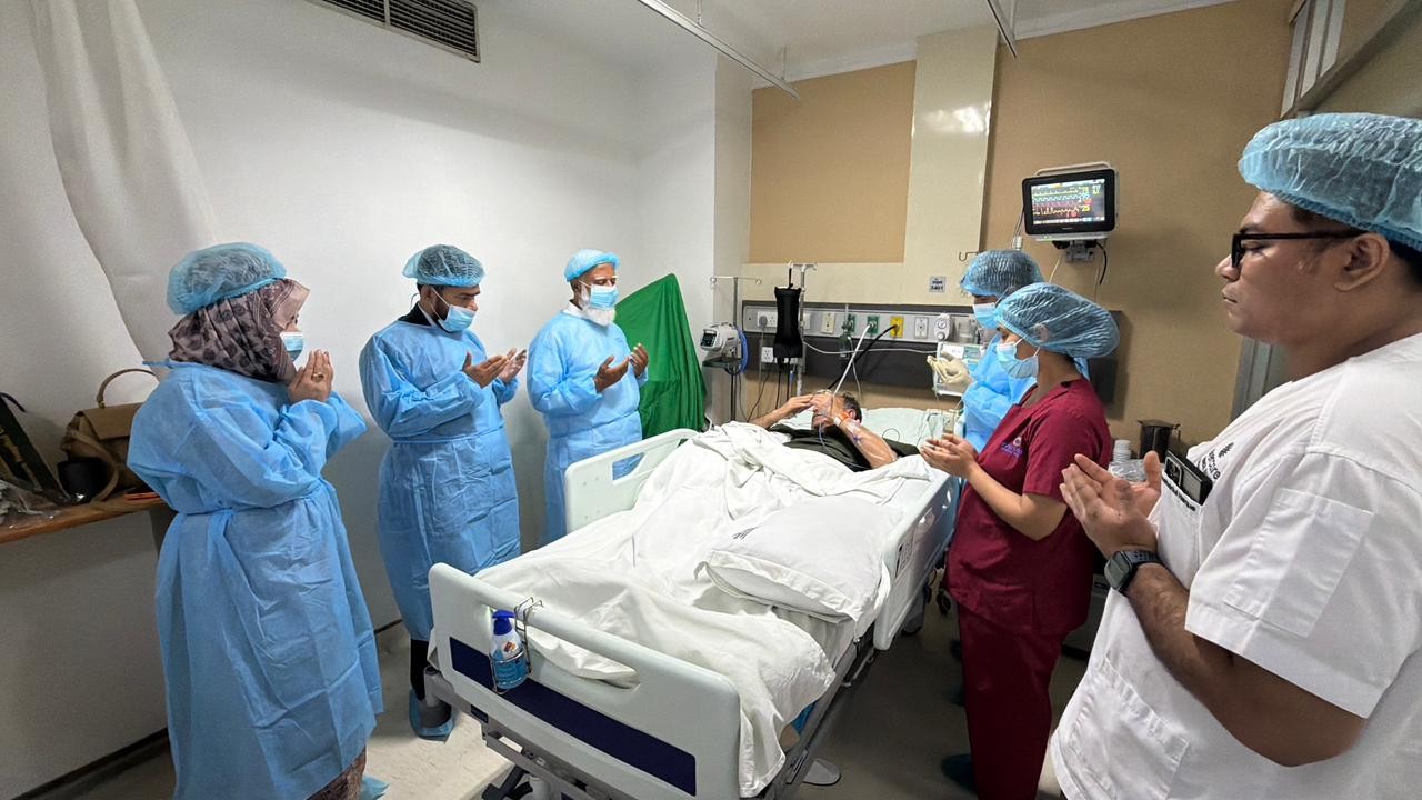 অসুস্থ মির্জা আব্বাসকে হাসপাতালে দেখতে যান আমীরে জামায়াত