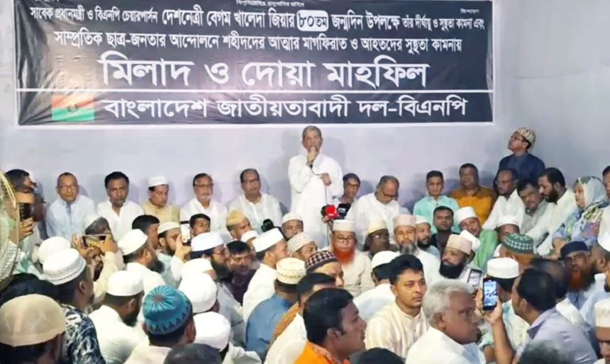 চিকিৎসার জন্য খালেদা জিয়াকে অতি শিগগিরই বিদেশে নেওয়া হবে : মির্জা ফখরুল