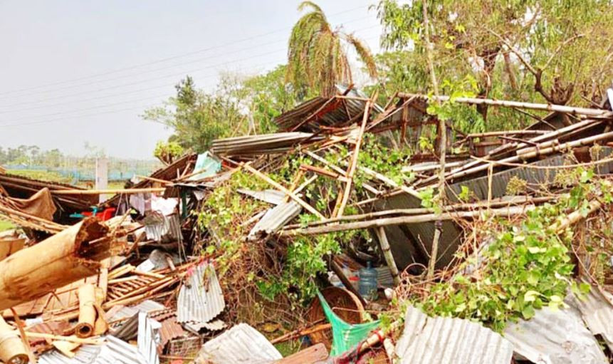 কালবৈশাখী ঝড়ে নিহত ১০, আহত কমপক্ষে ৩৩