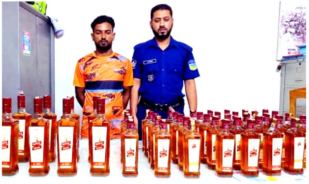 ৫২ বোতল ভারতীয় মদসহ ১ মাদক কারবারি আটক