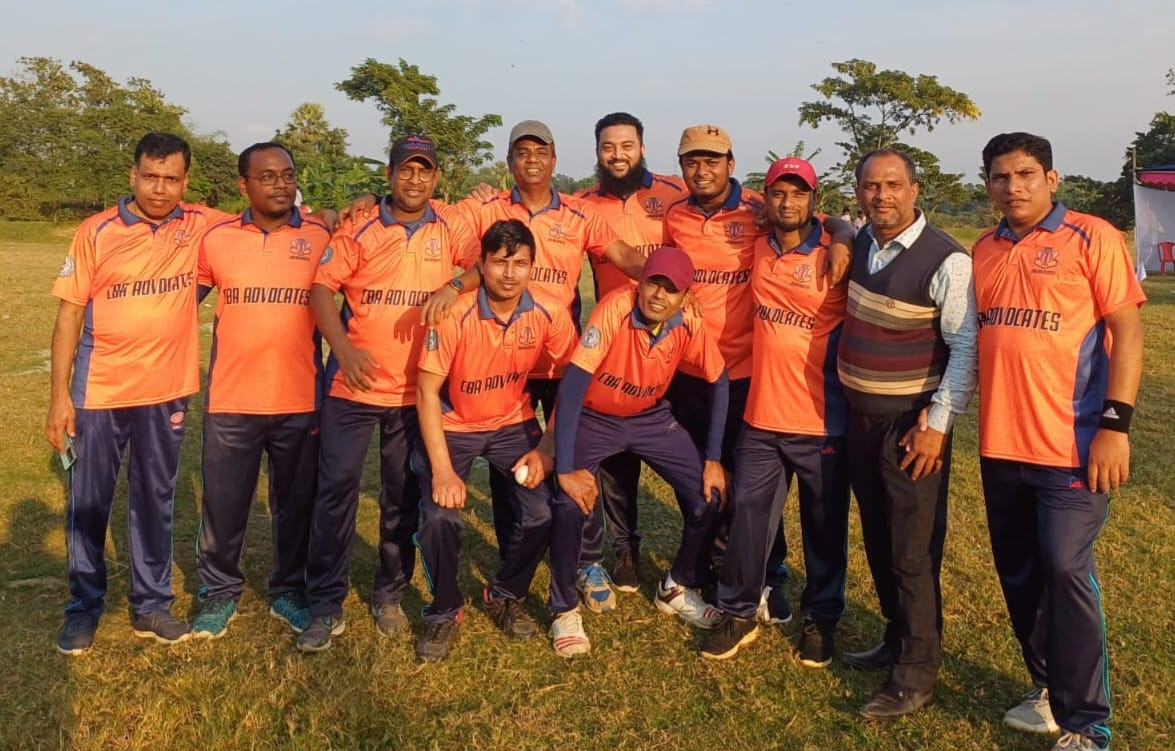 কুমিল্লা CDBA T-10 খেলায় গোমতীকে হারিয়ে সিবিএ এডভোকেটস্ গ্রুপ চ্যাম্পিয়ান হয়ে কোয়ার্টার ফাইনালে